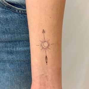 Boho Arrow Temporary Tattoo (Set of 2) / Minimal Arrow Tattoo / Feather Arrow Wrist Tattoo