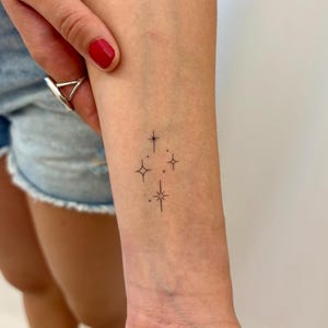 Delicate Stars Temporary Tattoo (Set of 3) / Minimal Star Tattoo / Fine Line Celestial Fake Tattoo / Minimalist Constellation Tattoo