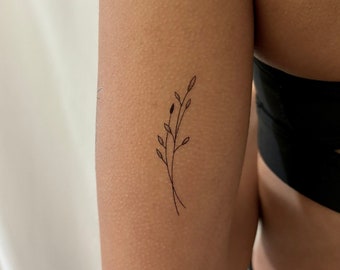 Trendy Floral Temporary Tattoos (Set of 2) / Stylish Floral Temporary Tattoos / Body Art / Minimalistic Flower Tattoos