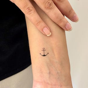 Small Anchor Wrist Temporary Tattoo (Set of 3) / Small Nautical Tattoo / Sea Tattoo