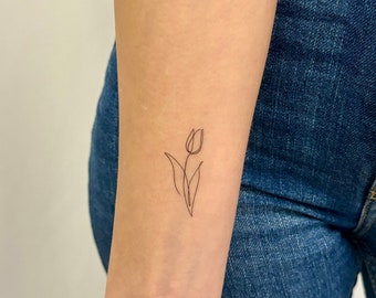 Feine Linie Tulpe temporäres Tattoo (2er Set) / Minimalistisches Tattoo / kleines Handgelenk Tattoo