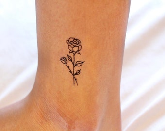 Winzige Rose temporäres Tattoo (2er Set) / Boho Blumen Tattoo / Garten-inspiriertes Rosen Tattoo