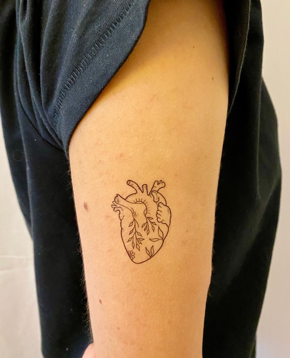 Anatomical Heart With Flowers Temporary Tattoo - Set of 3 – Tatteco