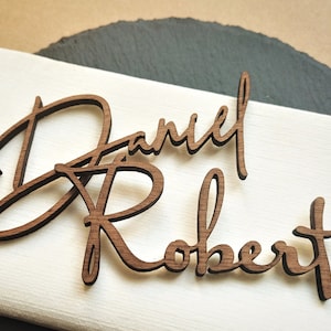 wooden place cards for wedding table decoration