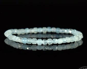 Aquamarine bracelet 4mm cubic faceted beads grade AA, Comfort - Circulation - Edification