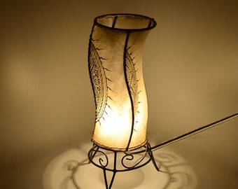 Hand-painted leather floor lamp Henna floor lamp Moroccan leather lamp Leather lamp Oriental floor lamp made of iron Hand-forged