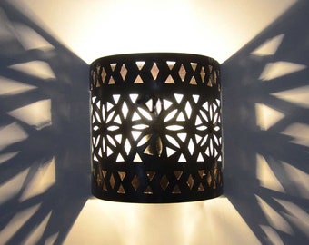 Orientalische Wandlampe, Marokkanische Wandleuchte, Lampenschirm, Handgefertigte Lampe, Vintage Wandlampe, Design Wandlampe, Metall Lampe