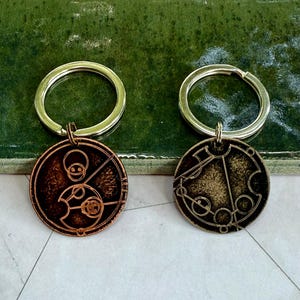 Doctor Who Key Chain | Custom Gallifreyan Name | Choice of copper or nickel silver | Personalized