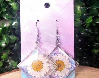Oorbellen van echt geperste bloemhars: botanische bloemensieraden