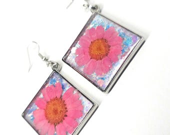Pressed wildflower resin earrings: handmade botanical jewelry, birthday gift for her