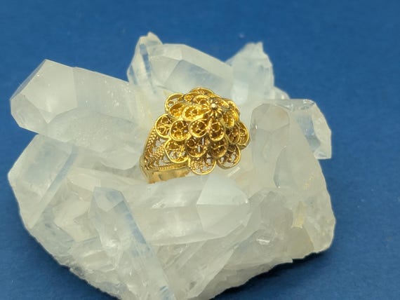 Vintage 22K Yellow Gold Filagree Temple Ring