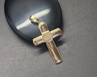 Vintage 18K Yellow Gold Flat Cross- Simple High-Polish Finish