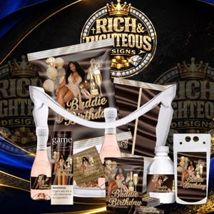 Può includere: Un set di articoli per feste con il logo Rich & Righteous Designs, che include un sacchetto di patatine, una scatola di sigari Game, una bottiglia di champagne rosato, una bottiglia d'acqua e una bustina, decorati con palloncini dorati e Baddie Birthday.