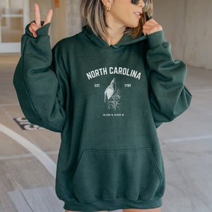 North Carolina Hoodie/ Vintage North Carolina Hoodie/ North Carolina Sweater/ North Carolina Gift