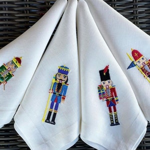 Christmas Nutcracker Linen Napkin, Nutcracker, Dinner Napkin, Christmas Cloth Napkin