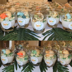 Baby Dinosaurs Candle - Baby dinos hatching on a bed of leaves Candle - Party bundle of 10 - 45