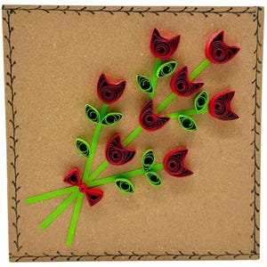 Biglietto di auguri con bouquet di rose - Rose rosse e fiocco rosso - Bouquet di fiori - Biglietto quilled - Riciclato - Ecologico - Fatto a mano - Interno vuoto