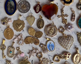 Lovely Vintage 18k Stylish Golden Charms Goldfilled and stainless steel metals various necklace design personal custom made charm chains