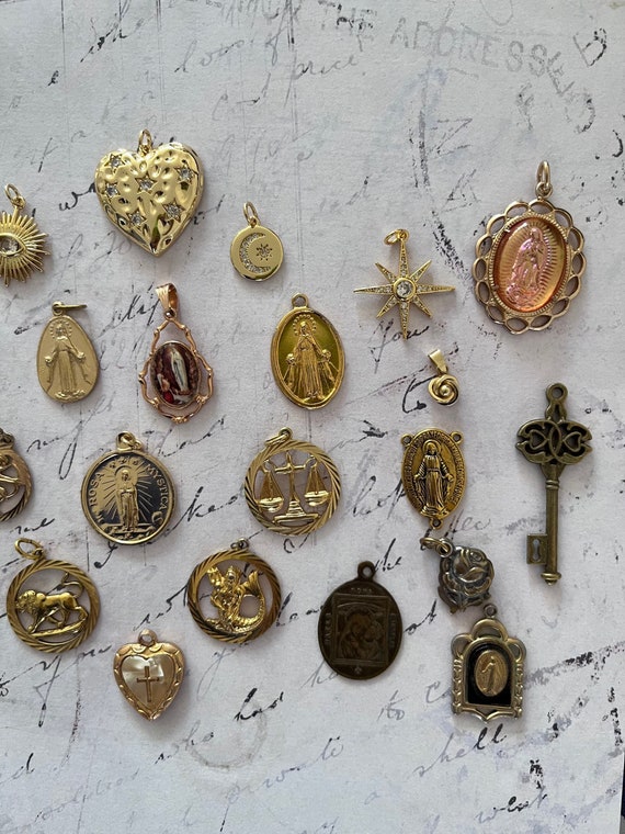 Lovely Antique Vintage Golden Charms choose from … - image 7