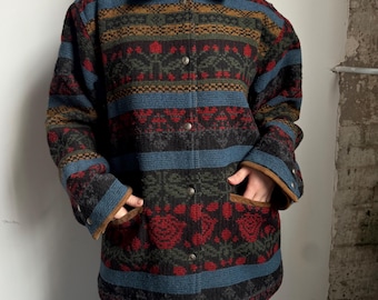 Vintage Woolrich Wool Blanket Jacket ~ Southwestern / Navajo Style Pattern ~ Suede Collar ~ Snap Button Closures ~ Made in USA ~ Size Small