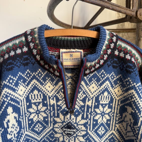 Vintage Dale of Norway Blue Fair Isle Wool Pullov… - image 3