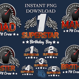 Op de afbeelding: Een set van 6 digitale ontwerpen met een geblokte vlag, een snelheidsmeter en de woorden "Superstar", "Papa", "Mama", "Zus", "Broer" en "Pit Crew".