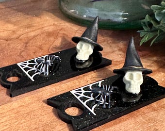 Glow-in-the-Dark Halloween Stanley Topper, Skull Spider Web Decoration