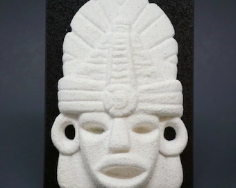 Mini-sculpture en masque de guerrier maya/aztèque