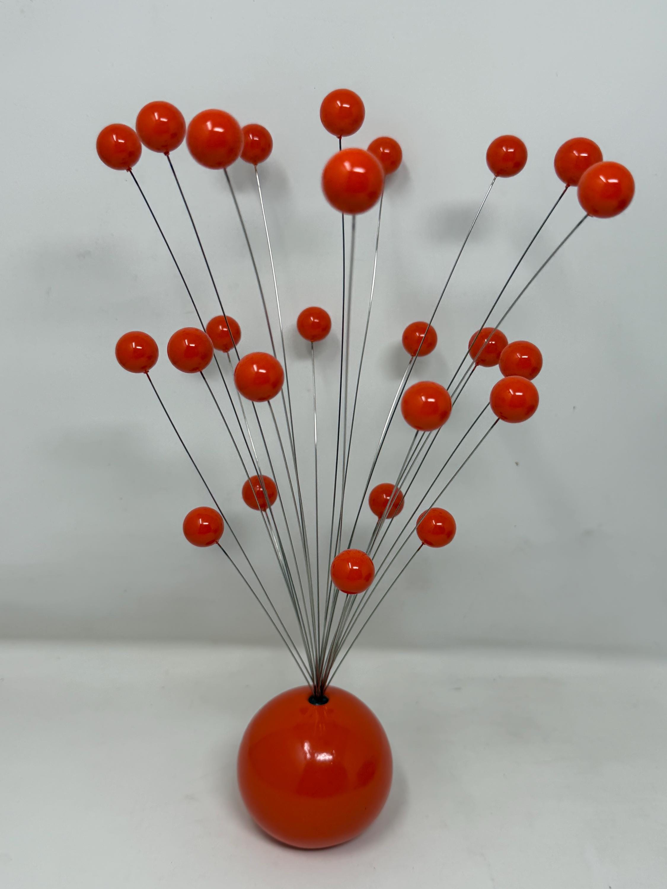 1970's　キネティック　アート　ムービング　ボール MCM Space Age Kinetic Orange Ball Wire Sculpture - Etsy