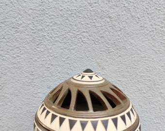 handmade incense burner | ceramic incense burner | stoneware incense burner | sgraffito incense burner| gift | art | sgraffito