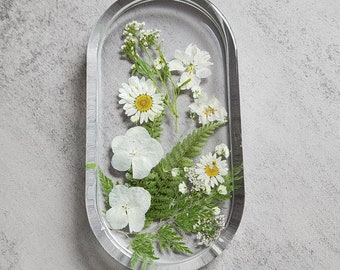 Wildflower Tray - Daisy Decor - Wild Daisies, Ferns & Greenery - Natural Trinket Tray