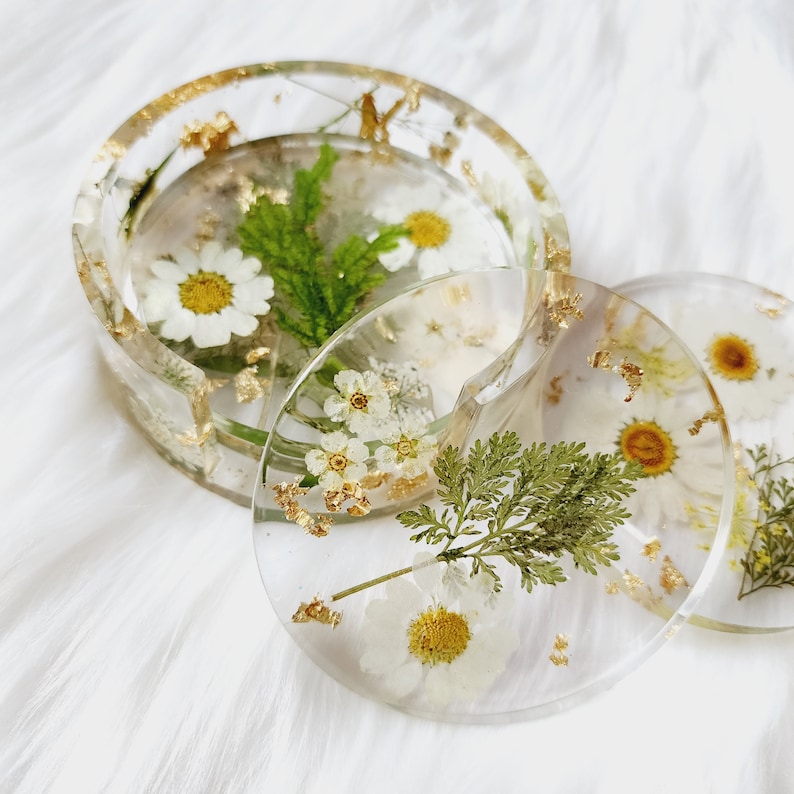 Pressed Floral Round Coasters with Holder Clear Boho Coasters Floral & Gold Leaf Round Coaster Set 4 Coasters & Holder