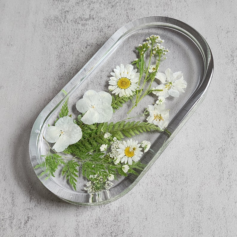 Wildflower Tray Daisy Decor Wild Daisies, Ferns & Greenery Natural Trinket Tray image 3