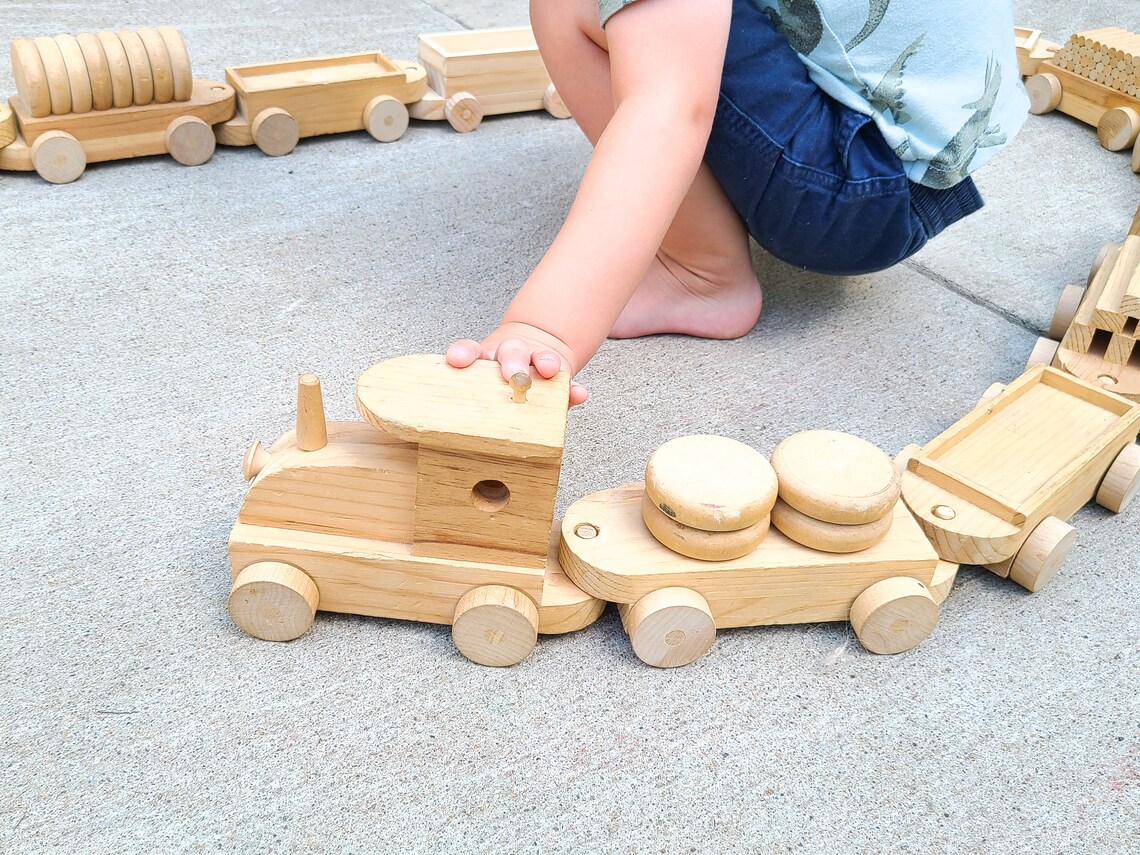 Wood Train Set Plans Toy Train Plans DIY Toys Wooden Train Set DIY Wood