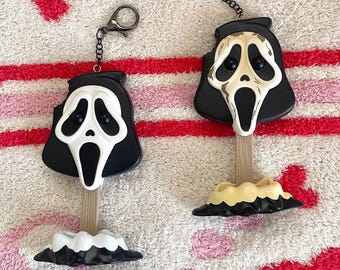 Horror Popsicle *TASBEDEL* - gepersonaliseerde verzamelbare vinyl figuur tasbedel | Summerween | Halloween | horrorfilms | slasherfilms