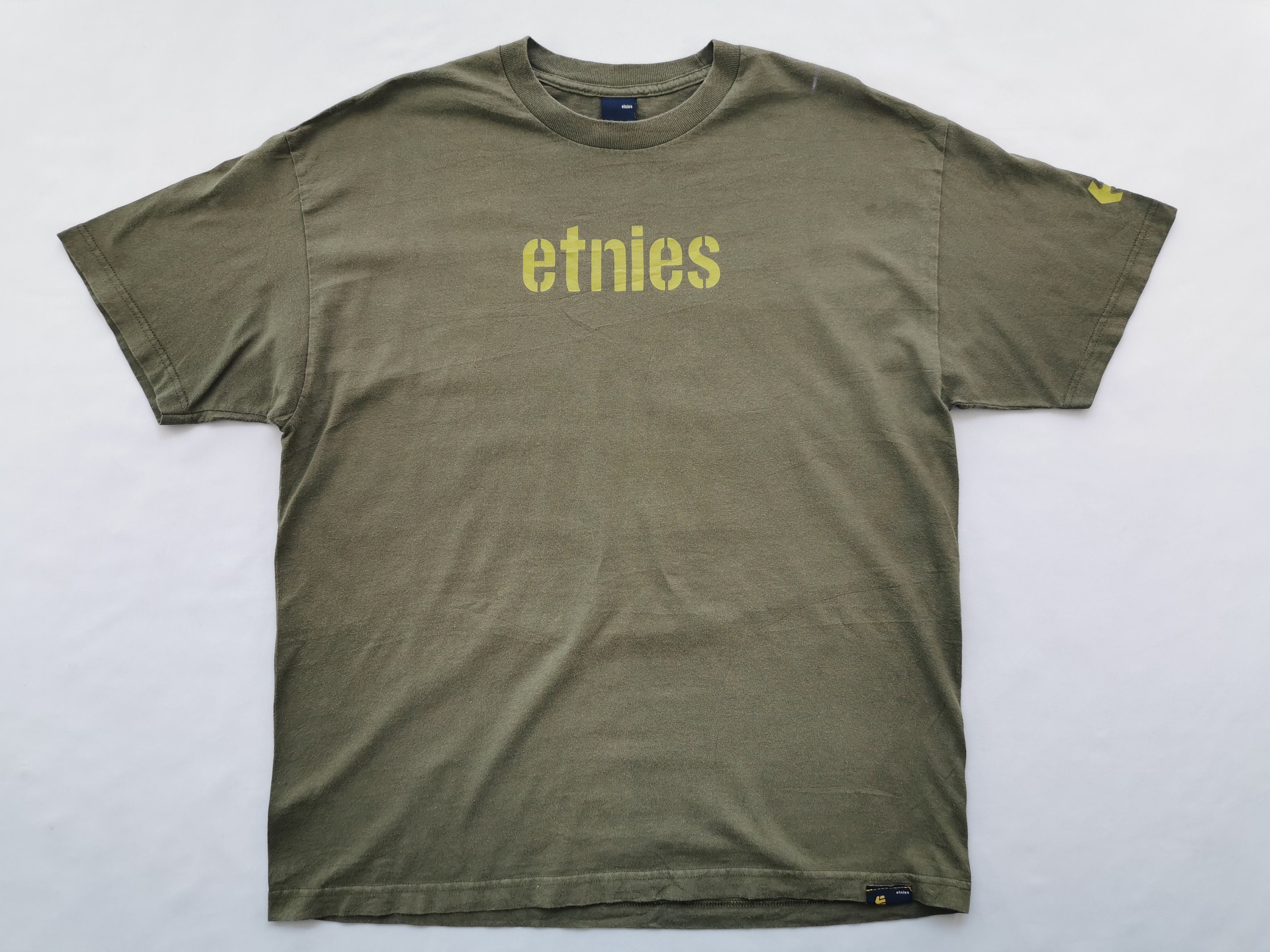 etnies polo shirt