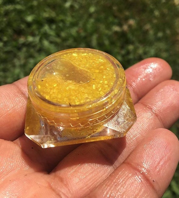 Lemonde lip scrub