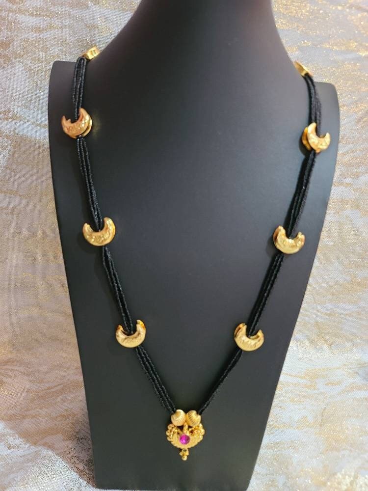 Peshawai Mangalsutra Inspired by Chandrakor and Pawankhind: Half