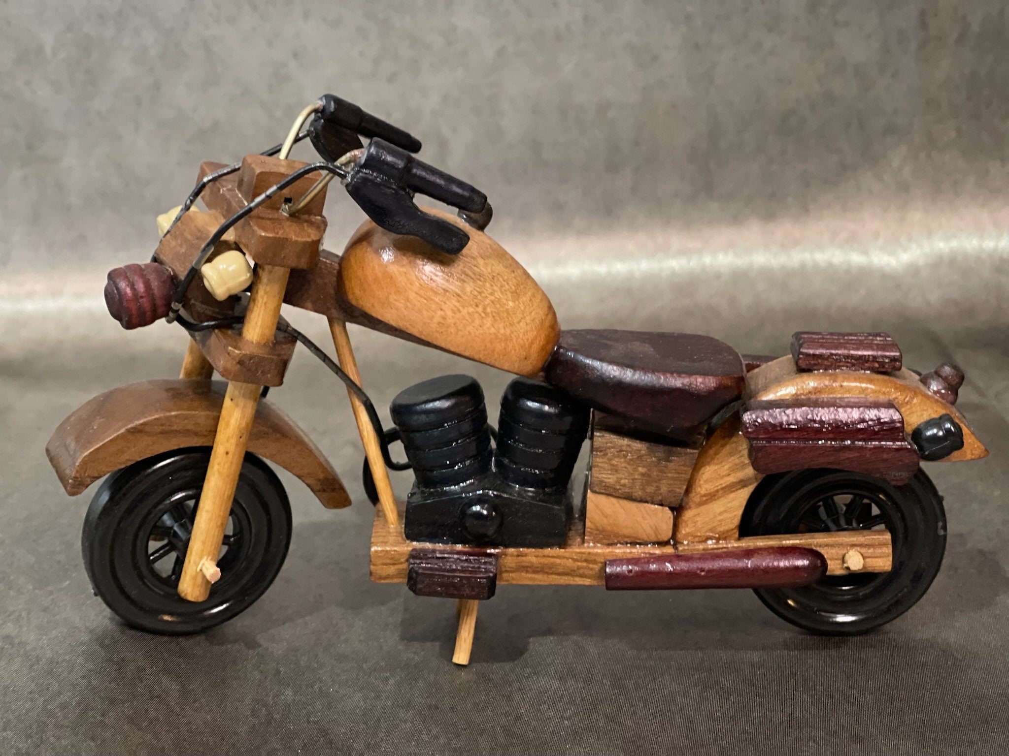 送料無料 DAFU CRAFTs wooden motorcycle バイク H3a2cb28b10074cc2aa6c5829edecd