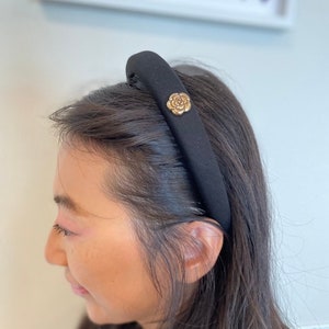 CHANEL Silk Camellia Headband Ivory Black 152716