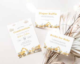 Può includere: Un invito a una festa di baby shower giallo e bianco con un tema di costruzione. L'invito recita "Baby Under Construction" e include il nome "Andrew Collins". L'invito include anche una data, un'ora e un luogo per la doccia. L'invito è decorato con veicoli da costruzione gialli e nuvole bianche.