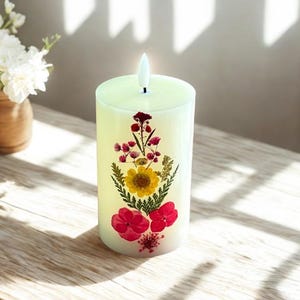 Dried Flower Flameless Candle: Real Wax LED Pillar, Battery Operated