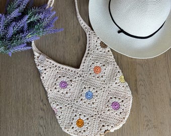 Crochet Granny Square Daisy Tote with Multicolor Centers
