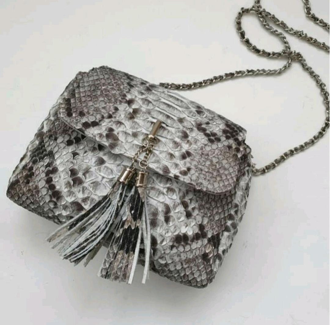 Natürliche Python-Tasche #Python-Tasche #gesteppte Tasche #Schlangenledertasche #Ledertasche #Pythonhandtasche #Python Geldbörse #Schlangenledertasche #Tasche