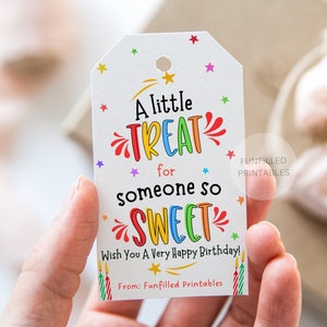 Afdrukbare sjabloon voor cadeaulabel voor gelukkige verjaardag, kleine traktatie voor iemand lief label, regenboog verjaardagslabel, kleurrijk cadeaulabel, verjaardagslabel kinderen