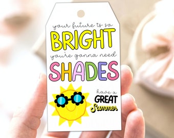 End Of School Year Student Gifts, Kindergarten Preschool Kids Graduation Favor Tag Sunglasses, Future So Bright Gonna Need Shades Gift Tags