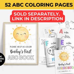 Op de afbeelding: Een verzameling kleurplaten voor kinderen met het alfabet. De afbeelding bevat een ingelijste print met een illustratie van een lachende zon en de tekst "Baby's First ABC Book". Er zijn verschillende open kleurboeken zichtbaar, met letters en bijbehorende afbeeldingen.