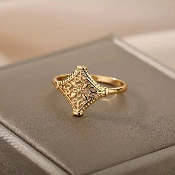 10K Gold handgefertigt | Viktorianischer Goldring für Frauen | Filigraner langer Ring | Einzigartiger Ring | Zierlicher Ring | Blumenring | Vintage-Ring | Spitzenring