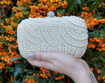 Small Bridal Pearl Clutch Bag