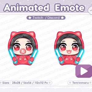 以下が含まれることがあります： TwitchとDiscordのアニメーションエモート。赤い髪の毛の漫画のキャラクターが、猫の耳が付いた赤いフード付きのトレーナーを着て、光る青いライトセーバーを2本持っています。キャラクターはピンクの哺乳瓶を口に入れて微笑んでいます。エモートは3つのサイズで利用できます: 28x28、56x56、112x112ピクセル。